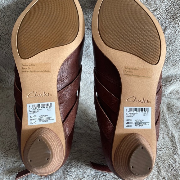 Clarks booties tan leather BRAND NEW - Picture 4 of 9